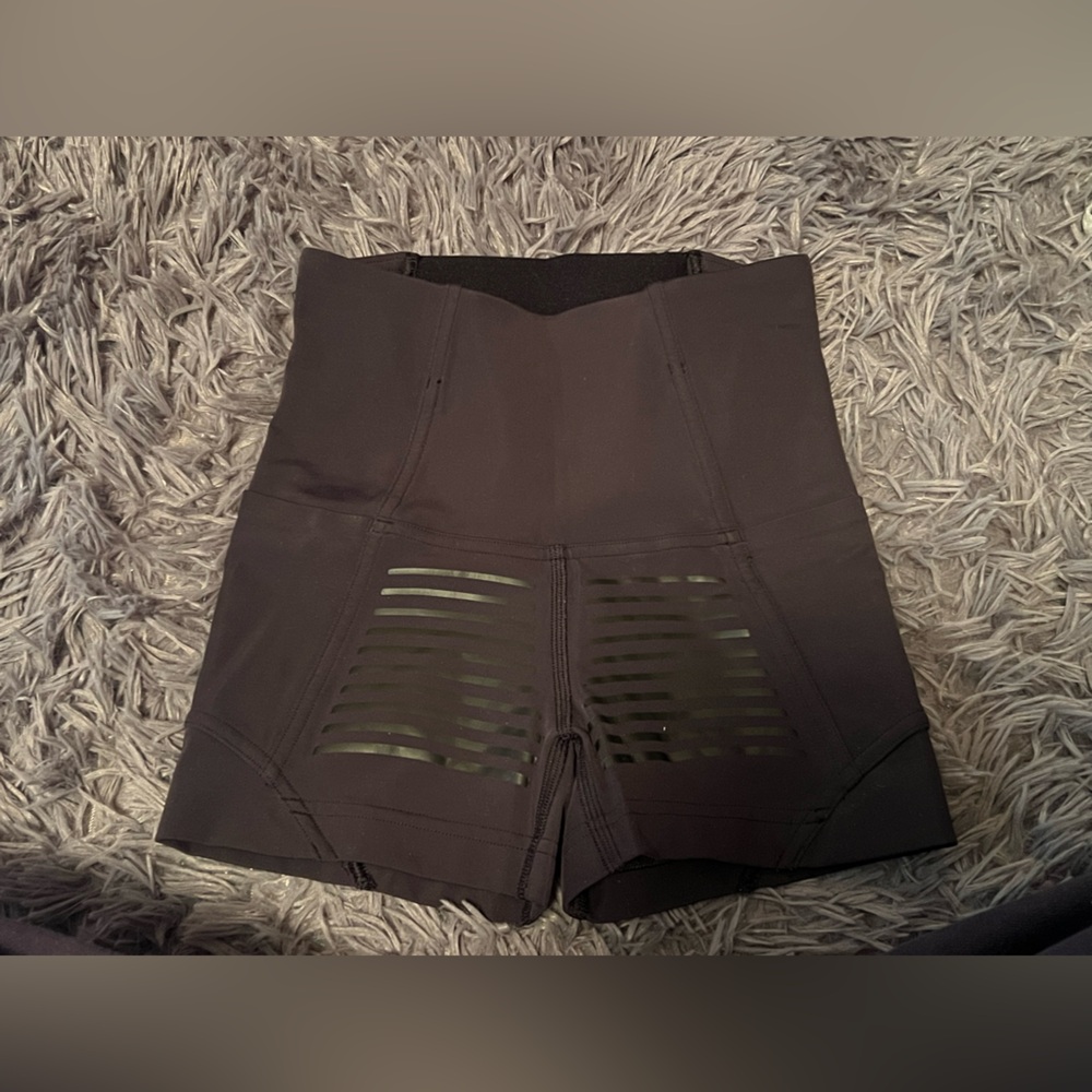 Lululemon biker shorts